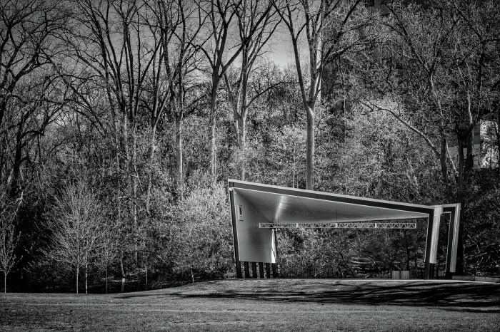 Music stage at Harris Park, London, Ontaro
